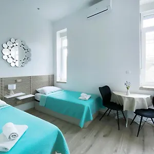 En-suite Iris On Rokova Street - 5 Min Walk To The Old Town Of Guest house